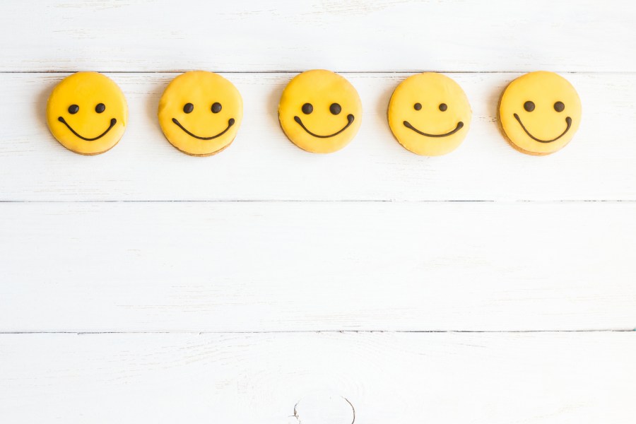 Where to find the smiling buck tooth emoji revealed as trend goes viral on Twitter