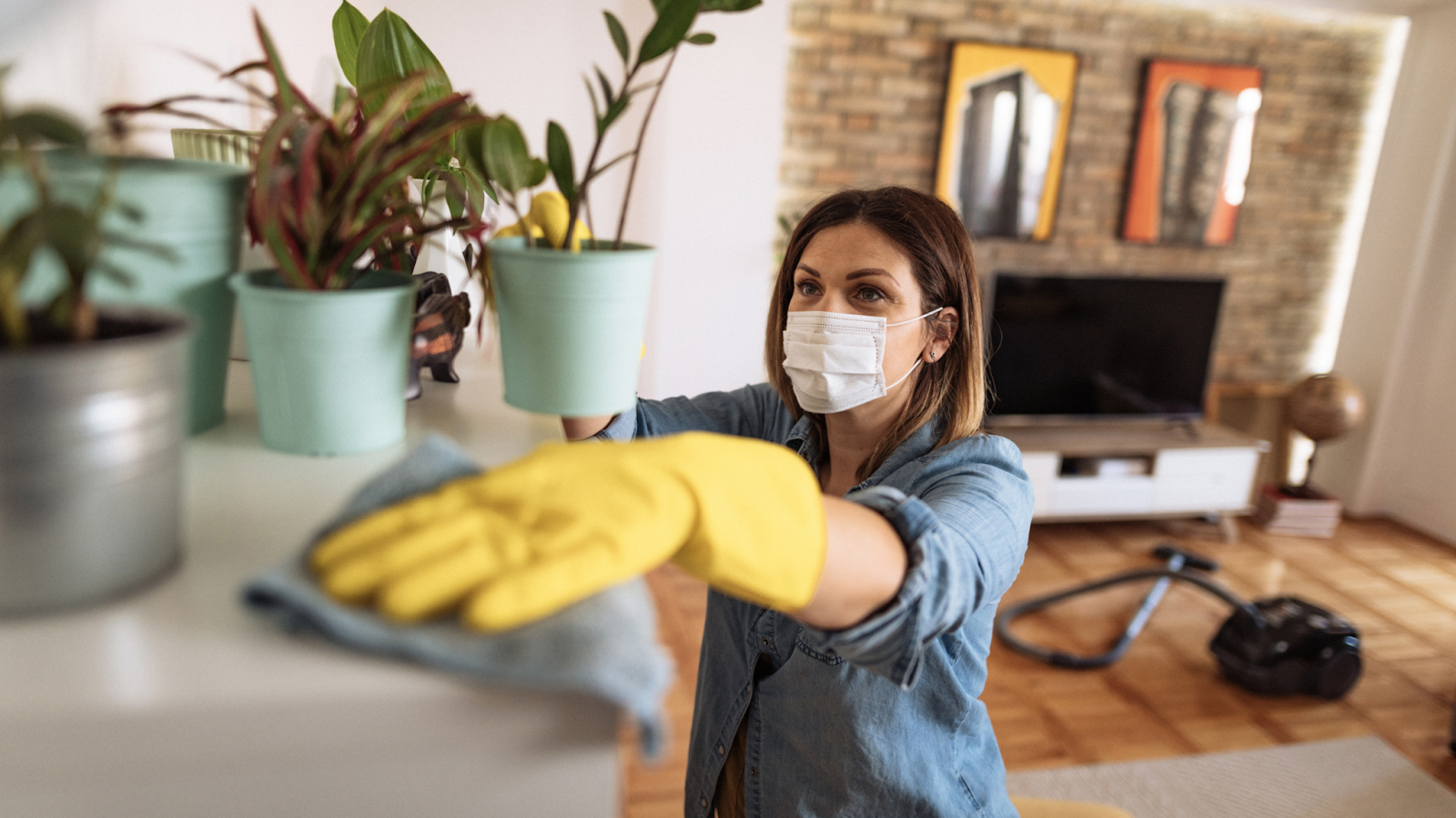 Is Handy Legit? How to Hire a Cleaning Service With an App